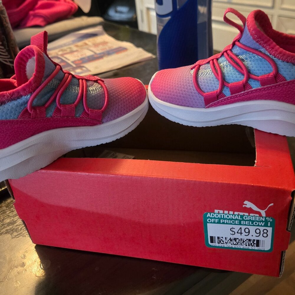 Toddler Puma girl sneakers